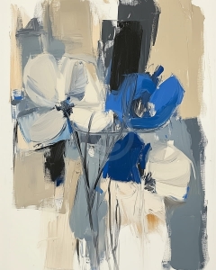 Abstraktes Blumenarrangement in Blau- und Neutralt&ouml;nen